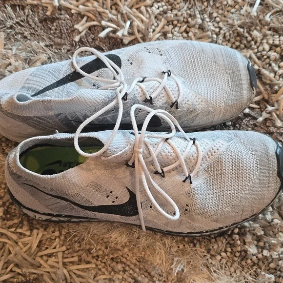 Nike Free Women's 3.0 Flyknit Running Shoe  Size 8.5 Mid Gray White Black - Picture 13 of 13